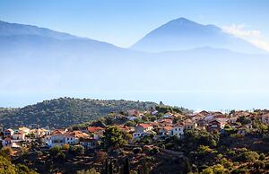 Casa di Maura - 3 Bedroom Contemporary House With Stunning sea Views