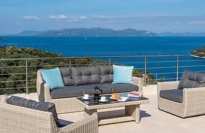 Casa di Maura - 3 Bedroom Contemporary House With Stunning sea Views