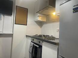 Immaculate 3-bed Apartment in Glasgow Close to M8