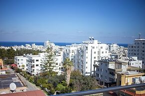 Immaculate 2-bed Penthouse in Kyrenia