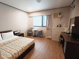 ROYAL BUSINESS HOTEL