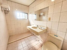 ROYAL BUSINESS HOTEL