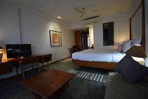 The Sky Imperial Aarivaa Luxury Homestay