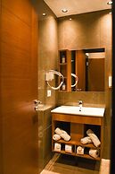 Olivia's Hill Resort