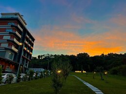 Olivia's Hill Resort