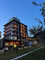 Olivia's Hill Resort