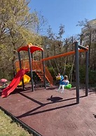 Olivia's Hill Resort