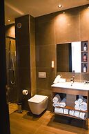 Olivia's Hill Resort