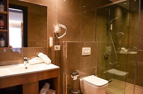 Olivia's Hill Resort