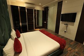 Krishna Hotel And Resort