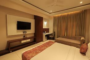 Krishna Hotel And Resort