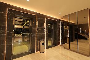 Krishna Hotel And Resort