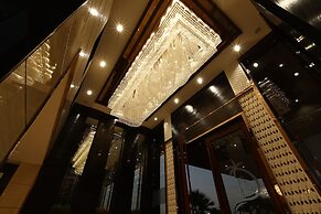 Krishna Hotel And Resort