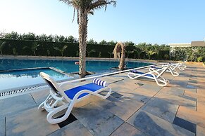 Krishna Hotel And Resort