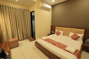 Krishna Hotel And Resort