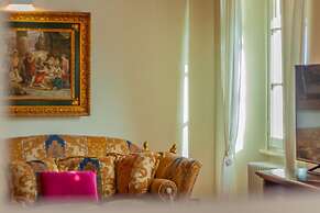 Aglaia Luxury Lake View by Wonderful Italy