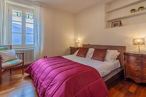 Aglaia Luxury Lake View by Wonderful Italy