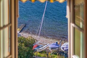 Aglaia Luxury Lake View by Wonderful Italy