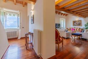 Aglaia Luxury Lake View by Wonderful Italy