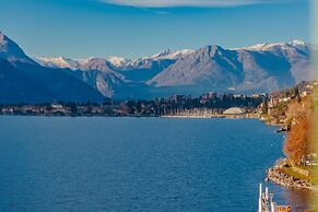 Aglaia Luxury Lake View by Wonderful Italy