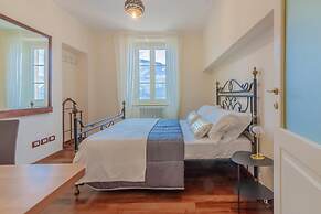 Aglaia Luxury Lake View by Wonderful Italy