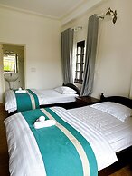 Le Petit Paris Hotel