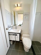 Le Petit Paris Hotel