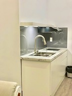 Le Petit Paris Hotel