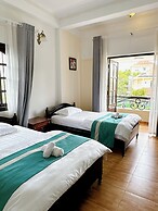 Le Petit Paris Hotel