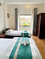 Le Petit Paris Hotel