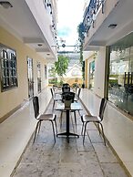 Le Petit Paris Hotel