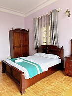 Le Petit Paris Hotel