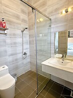 Le Petit Paris Hotel