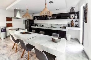 Black House Aldea Zama