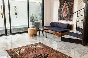 Black House Aldea Zama