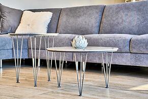 Luxury House With Pool