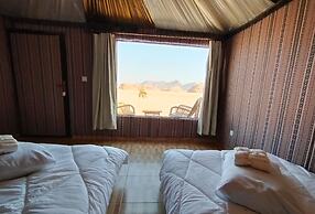 Glamping at wadi rum under the sun