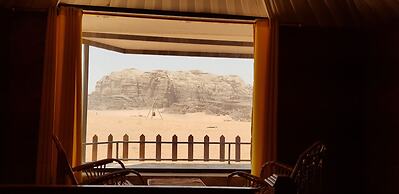 Glamping at wadi rum under the sun