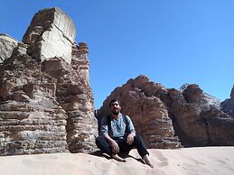 Glamping at wadi rum under the sun