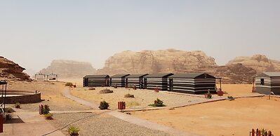 Glamping at wadi rum under the sun