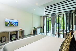 Rainforest Hotel by NSUN