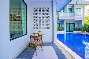 Rainforest Hotel by NSUN