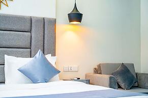 Rainforest Hotel by NSUN