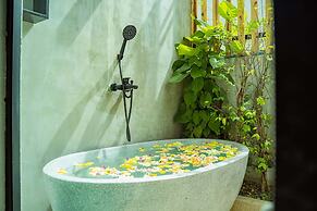 Rainforest Hotel by NSUN