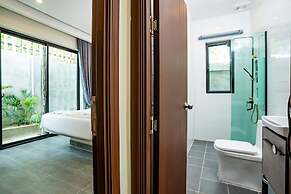 Rainforest Hotel by NSUN