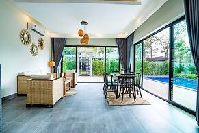 Rainforest Hotel by NSUN