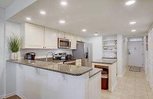 322 D Shipwatch by Avantstay Community Pool Access & Close to Beach!