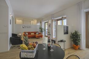 Milan Luxury Suite-hosted by Sweetstay