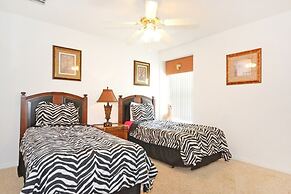 Pine Forest Chateau 5 Bedroom Home by RedAwning