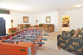 Pine Forest Chateau 5 Bedroom Home by RedAwning